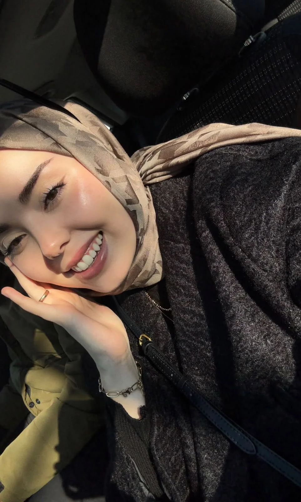 BÜYÜKÇEKMECE VIP Escort PINAR - Doğrulanmış Model